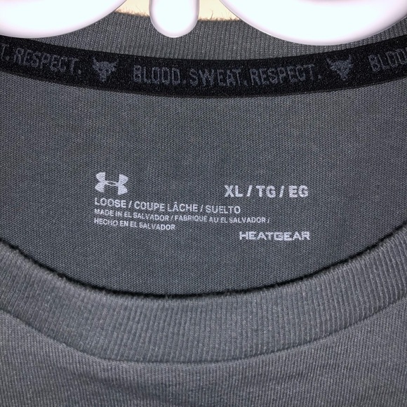 Under armour t shirt - Picture 2 of 3